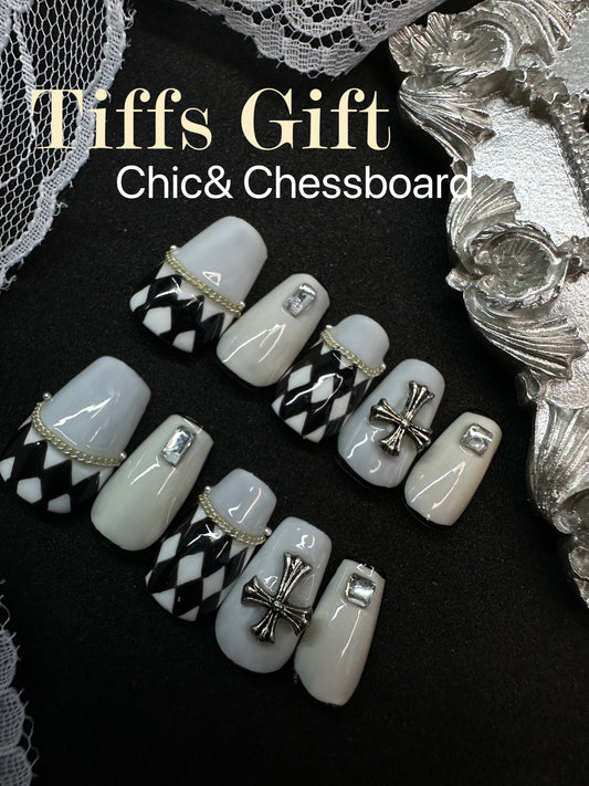 Chic&chessboard black white press on nails - TiffsGift
