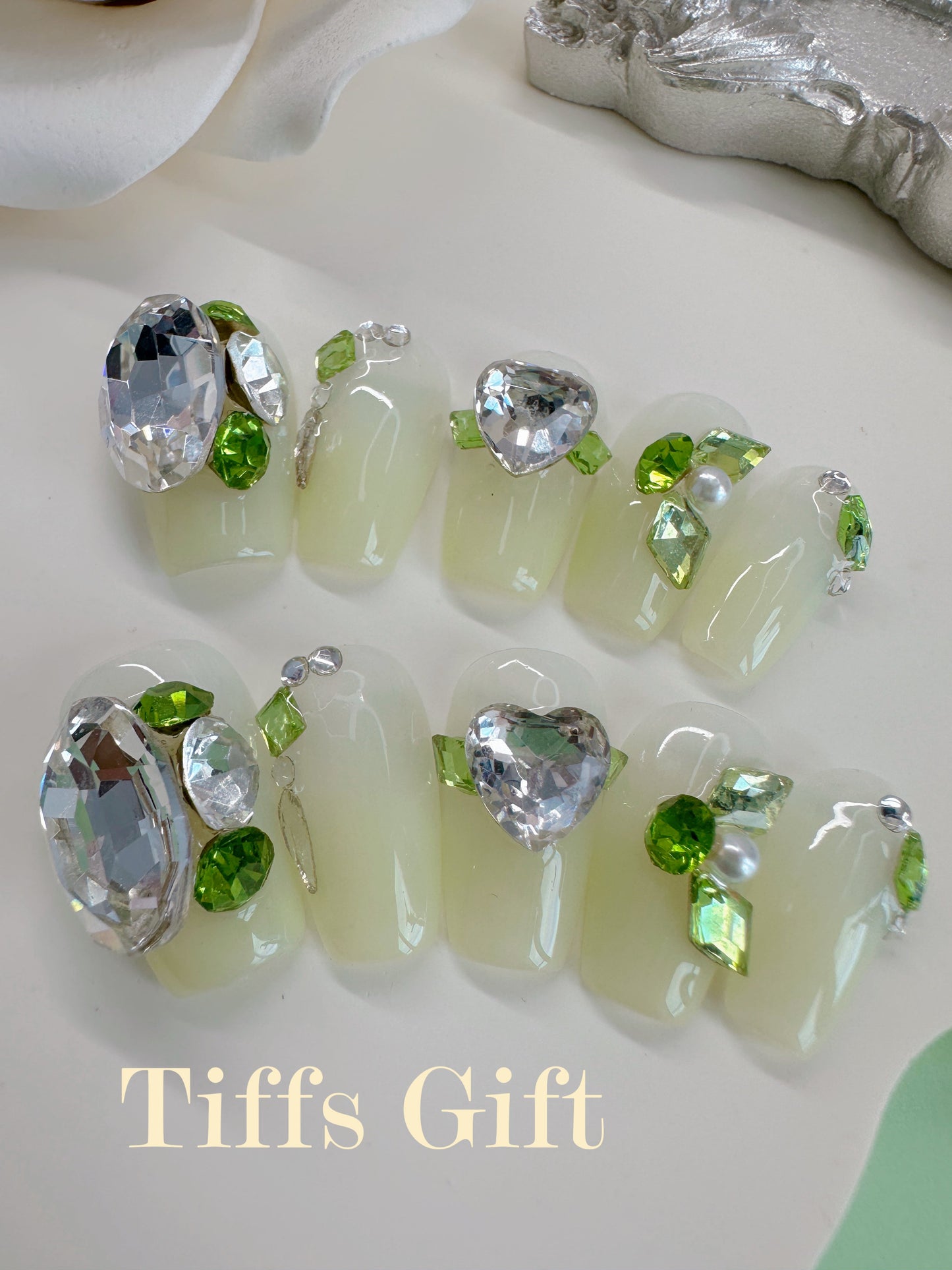 Pale green (medium length) Reusable Hand Made Press On Nails - TiffsGift